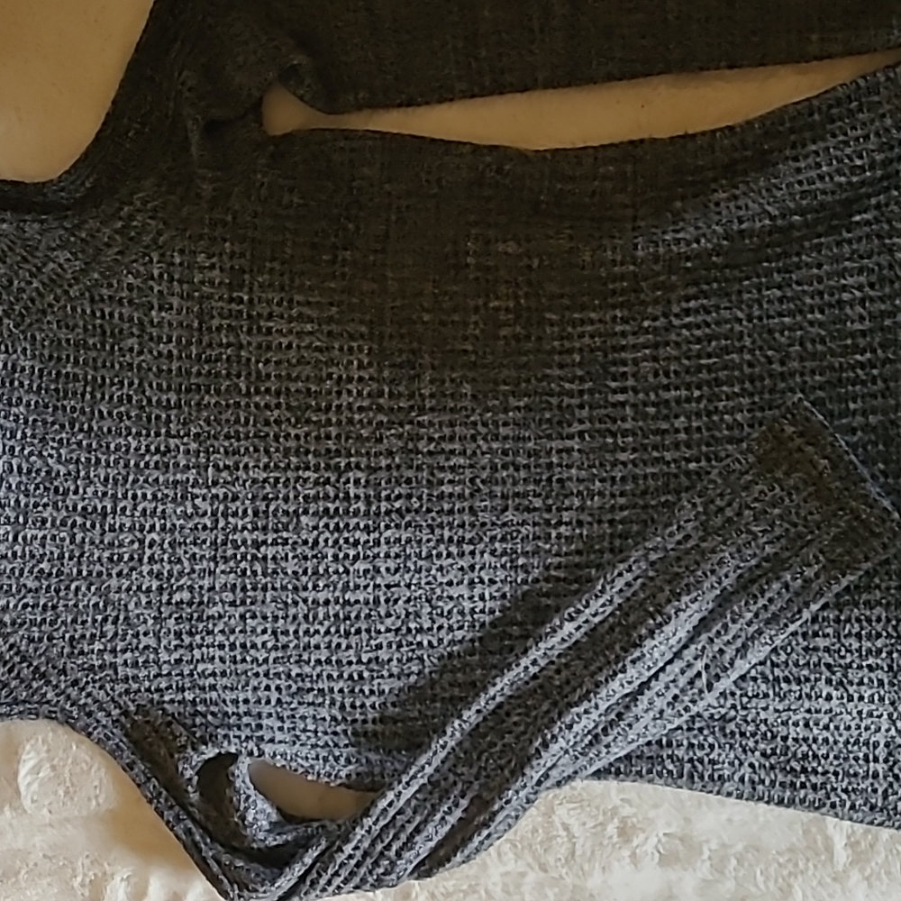 Small Decree top